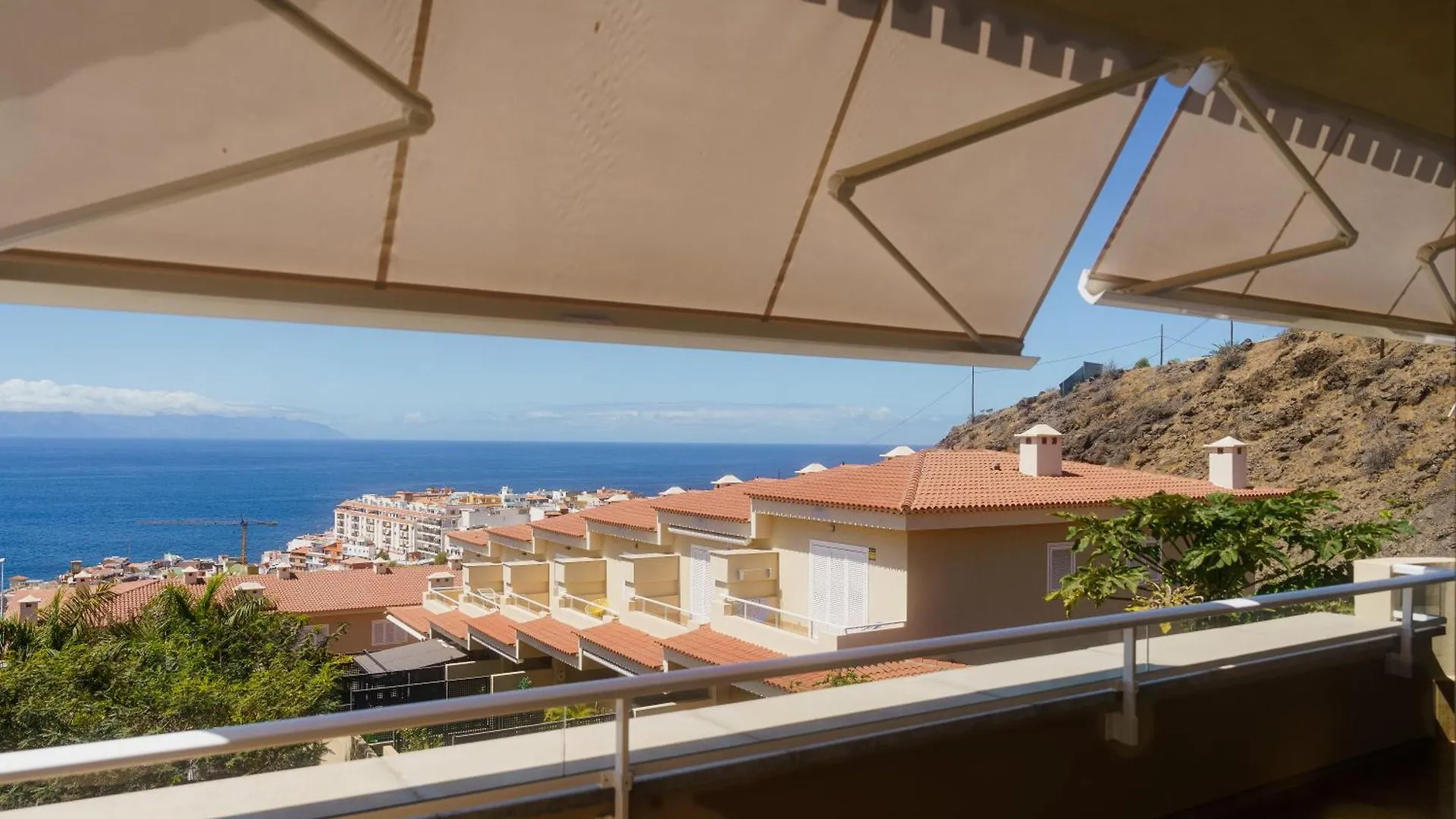 Luna - Ac, 2 Pools, Panoramic Ocean, Private Garage, Fibre Net Puerto de Santiago  Appartement