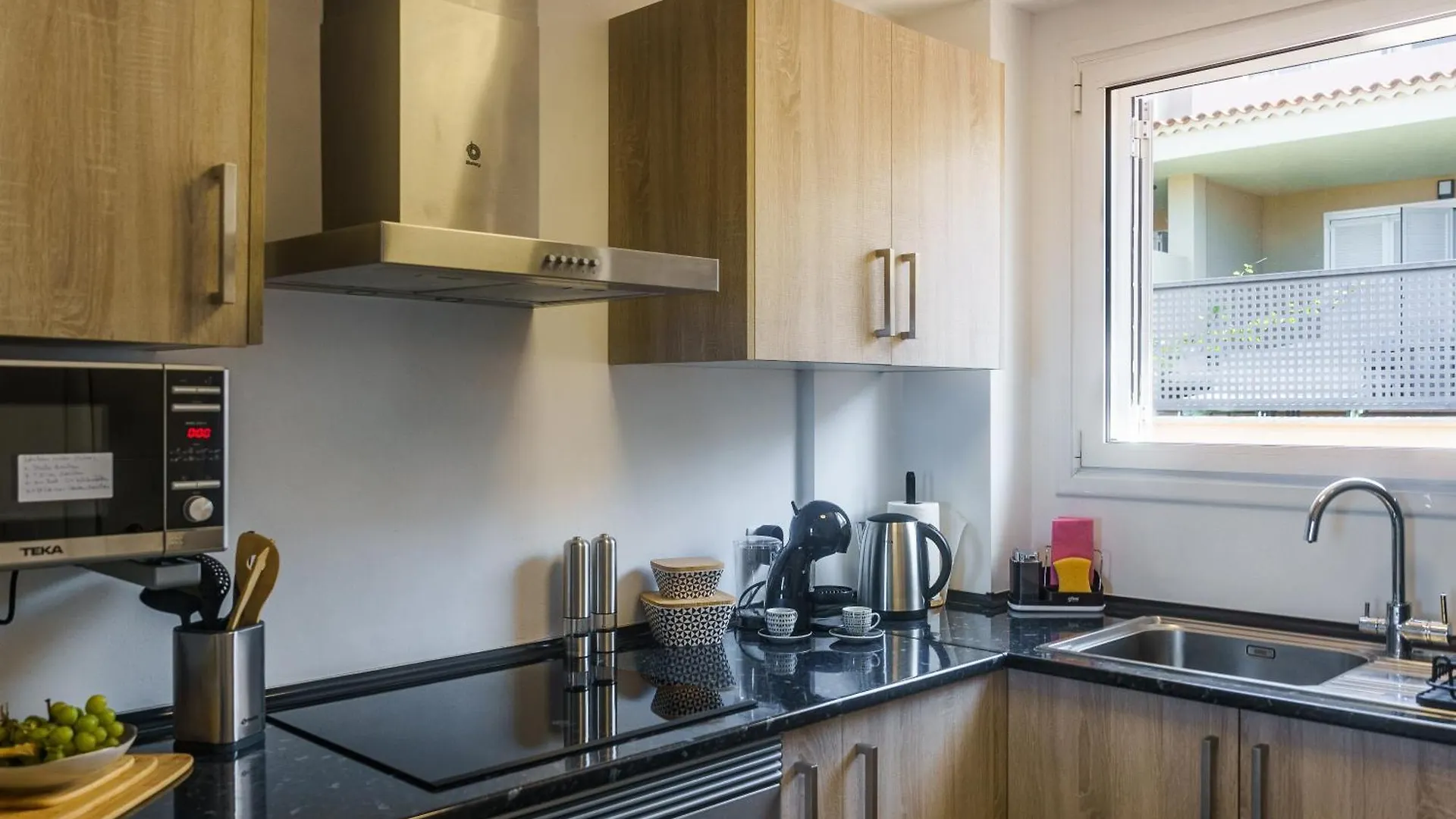 Apartment Luna - Ac, 2 Pools, Panoramic Ocean, Private Garage, Fibre Net Puerto de Santiago  Spain