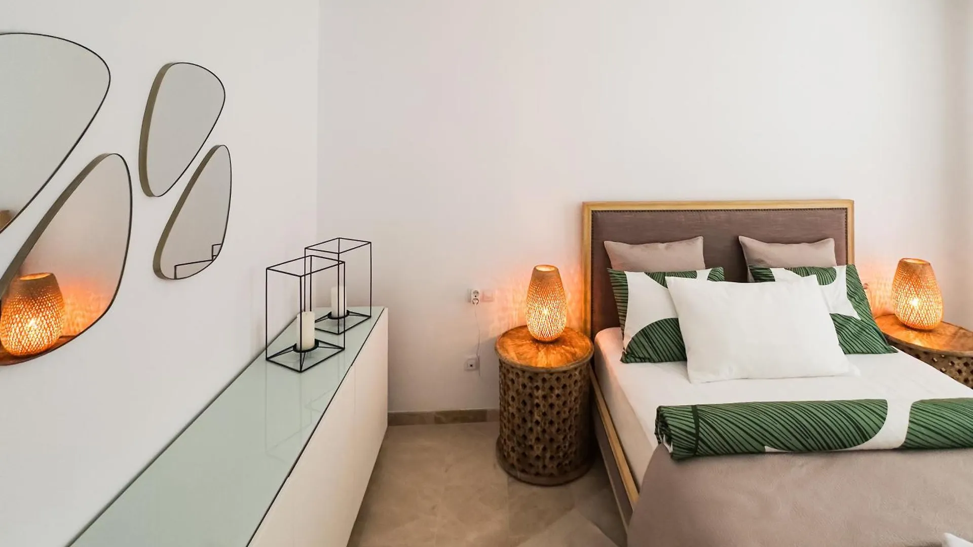 Luna - Ac, 2 Pools, Panoramic Ocean, Private Garage, Fibre Net Puerto de Santiago  Apartment Puerto de Santiago (Tenerife)